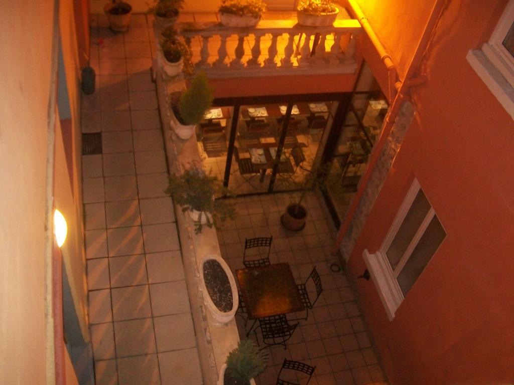 Au Patio Morand Hotel Lyon Exterior photo