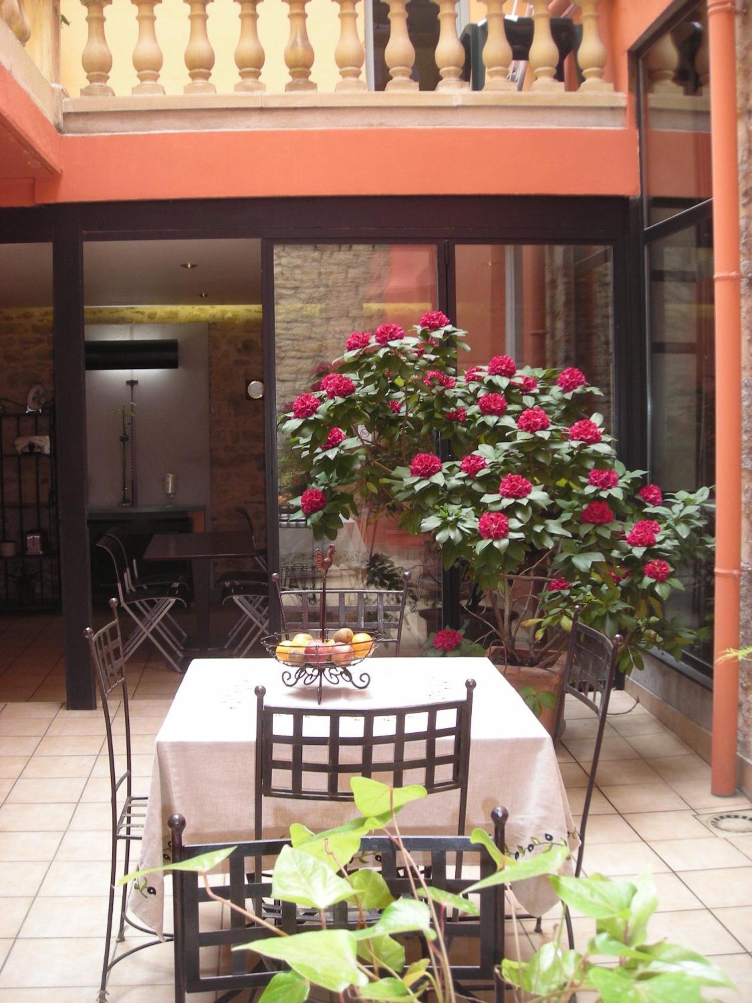Au Patio Morand Hotel Lyon Exterior photo